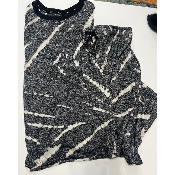 DKNY Pajama set, women’s size S, black/white, preowned - Picture 4 of 16